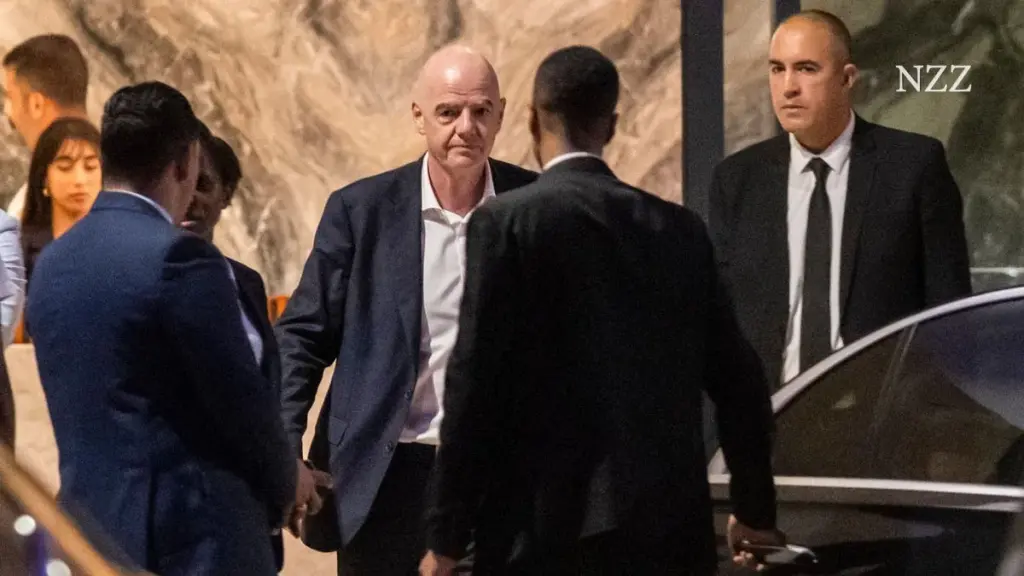 Gescheiterte Fifa-Pläne - Infantinos Gegner legen gegen den angezählten Fifa-Boss nach