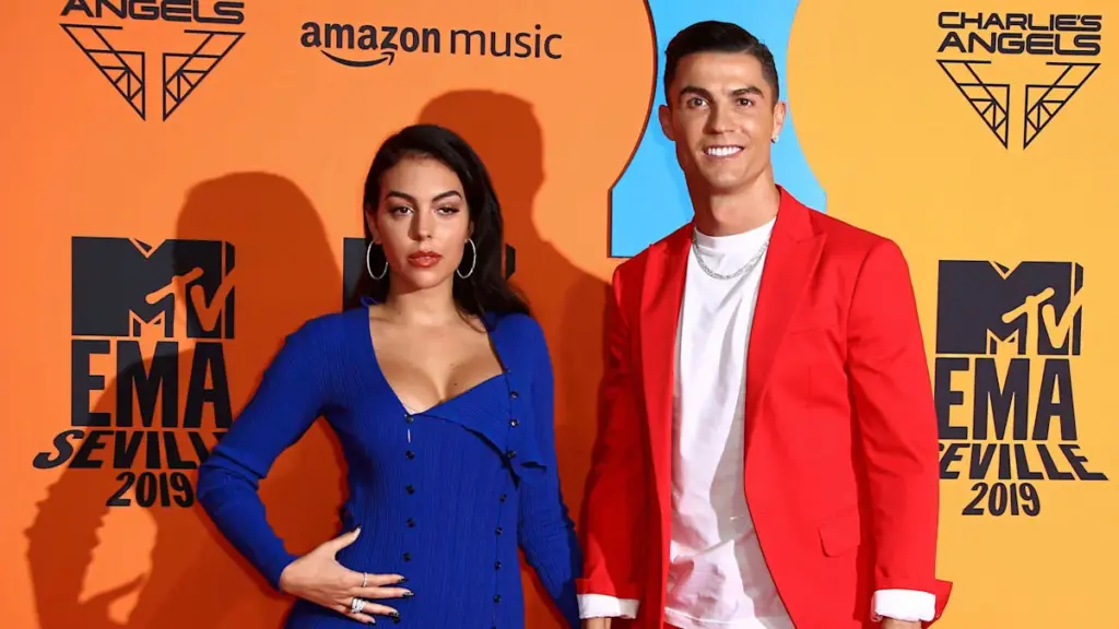 Superstar Cristiano Ronaldo hat seine Georgina geheiratet - Blick