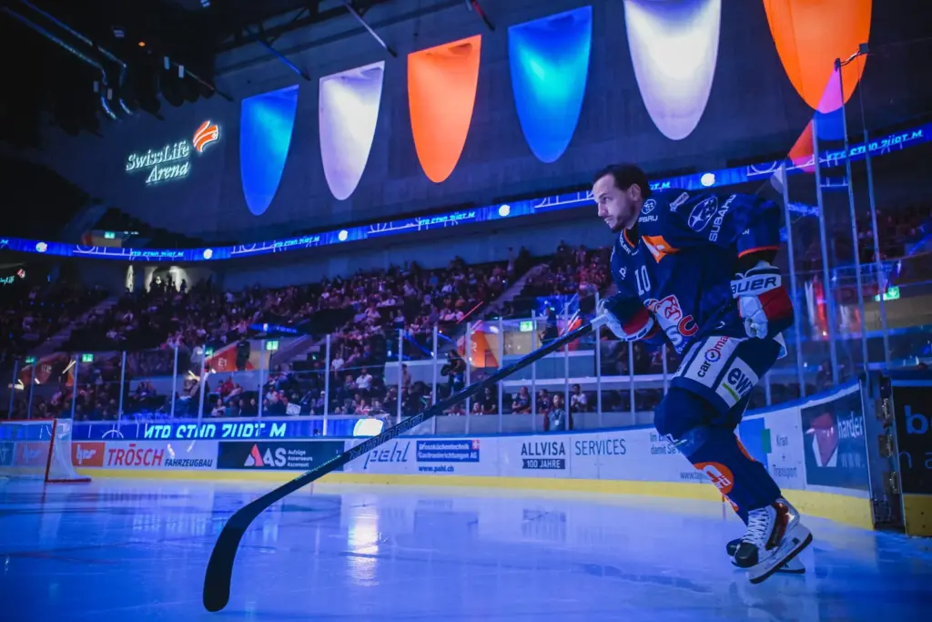 Rohrbach, Knak, dann Barandun: Die Neuen treffen beim Spiel der ZSC Lions und dem SC Bern