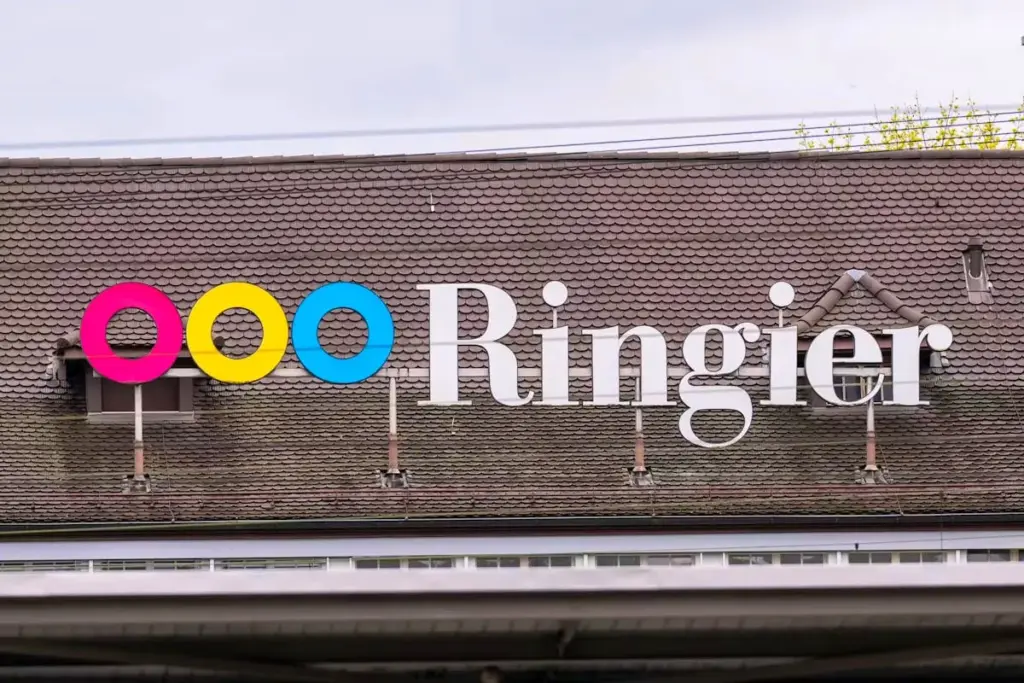Ringier: SonntagsBlick wechselt Tag und Namen - persoenlich.com
